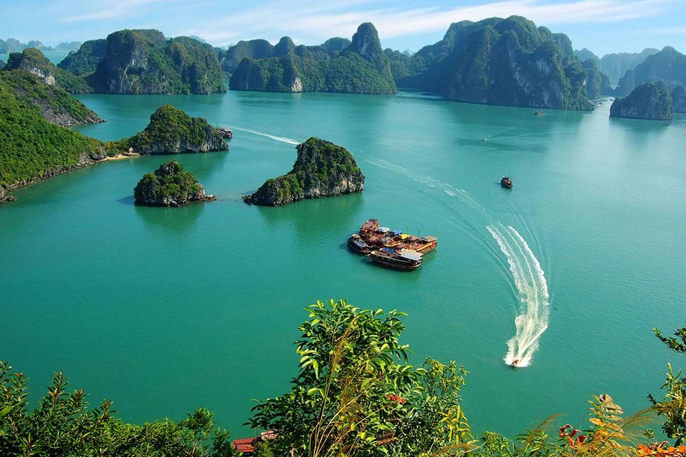 ¡Vietnam: Circuito Norte! 10 días y 7 noches en Hoteles 3* con Desayunos y Comidas ¡Incluye Vuelos + Traslados + Visitas + Seguro de viaje!