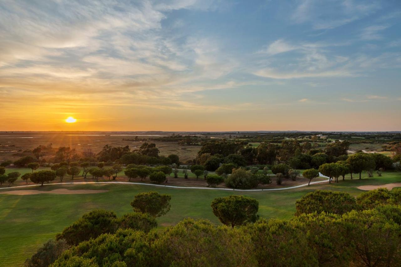 Puente de Diciembre en El Rompido (Huelva): 4 días y 3 noches en Hotel 4* con régimen de Pensión Completa con bebidas