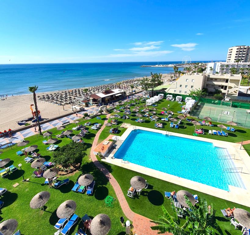 ¡Escapada a Torremolinos: hotel 3* tematizado Halloween en primera ...