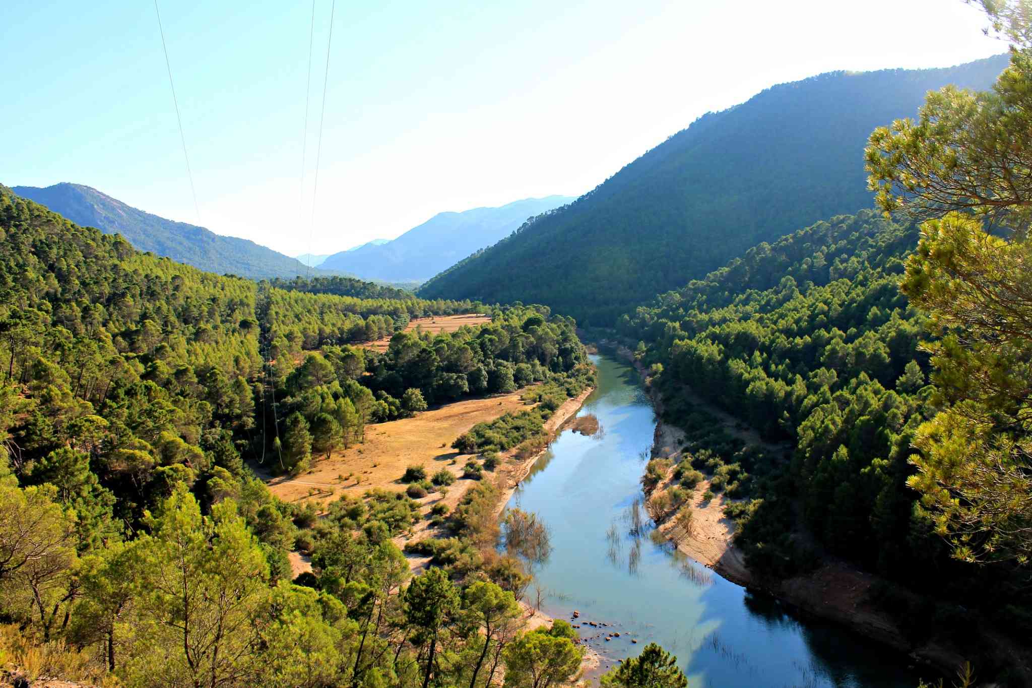 3 días y 2 noches en Cazorla en Hotel 3* con Desayuno o Media Pensión + Ruta de senderismo Río Borosa