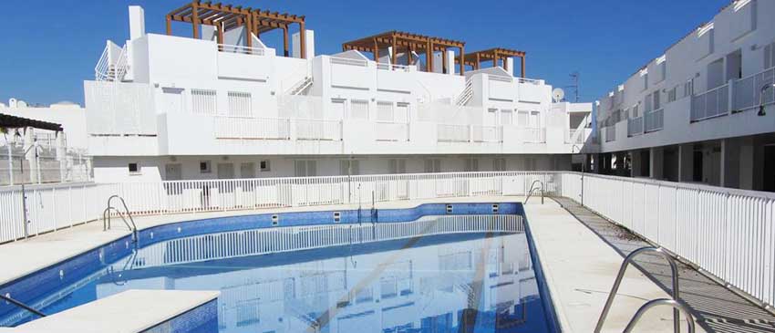 4 días y 3 noches en apartamentos en Mojácar (Almería):