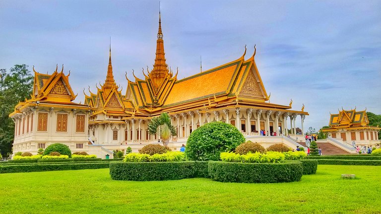 Combinado Camboya y Vietnam: 15 días y 12 noches en Hoteles de 3* o 4* con Desayunos y Comidas. ¡Incluye Vuelos, Visitas y Seguro de viaje!