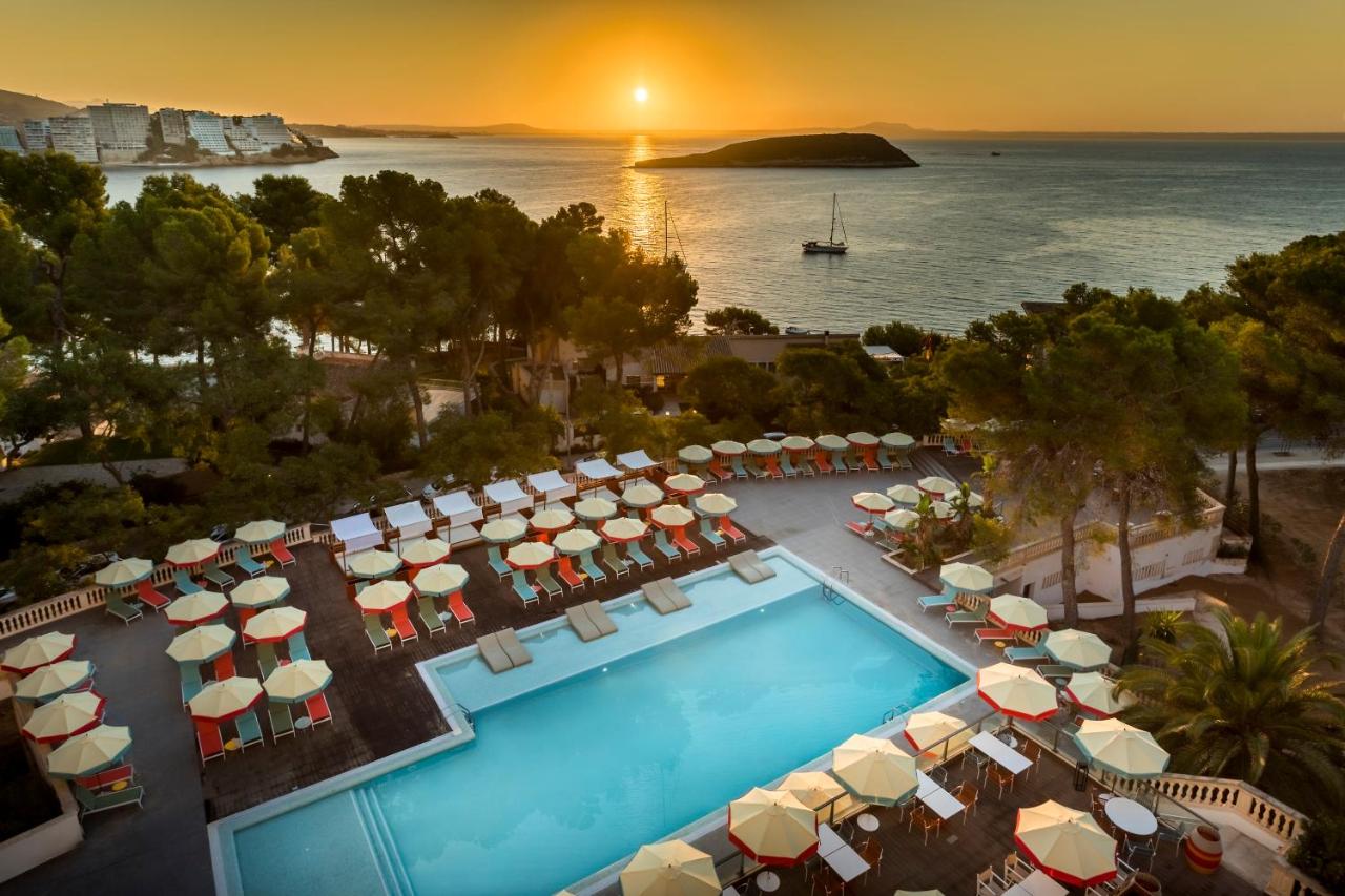 ¡Verano en Mallorca (Calvia): Desde 4 días y 3 noches en Hotel 4*, muy cerca de la playa, con Desayuno o Media Pensión!