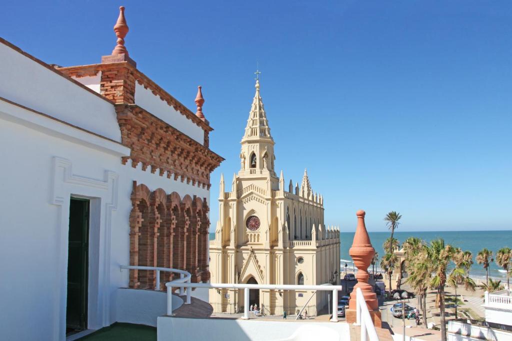 ¡Chipiona, Cadiz!: desde 2 días y 1 noche en Hotel 3* con Desayuno