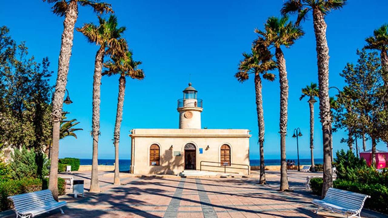 ¡Roquetas de Mar (Almería): 4 días y 3 noches en Hotel 3* con Pensión Completa a un paso de la playa!