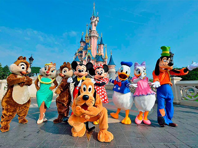 ¡Escapada Mágica: Paris y Disney! 4 días y 3 noches en Hoteles 3* con Desayuno  ¡Incluye Vuelos + Tours + Crucero por el Sena +  Entrada al Parque!