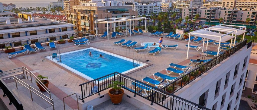 ¡Escapada Solo Adultos en Tenerife: 4 días y 3 Noches en Hotel 4* en Habitación Doble con Balcón + Media Pensión!
