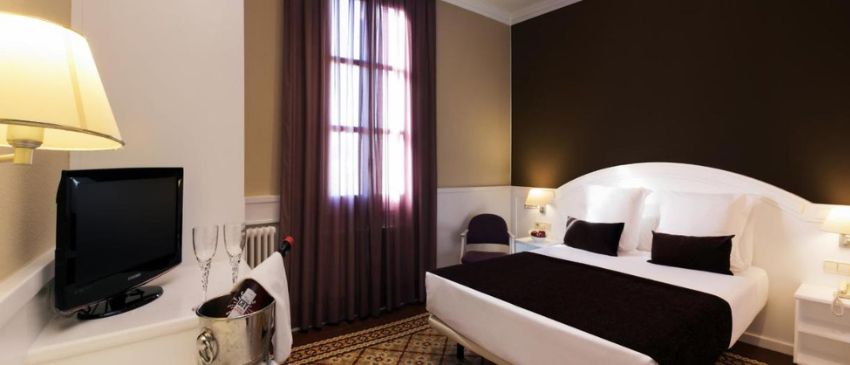 ¡Caldes de Malavella (Girona) Alojamiento en Hotel Balneario 3* con desayuno incluido + circuito termal diario!