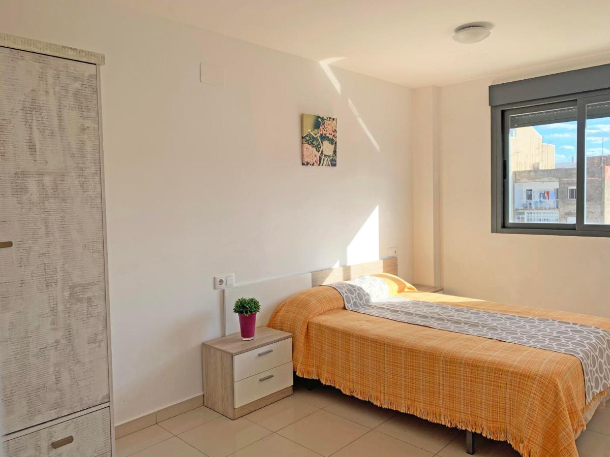 Benicarló (Castellón): 3 días y 2 noches en Apartamentos con cocina,  Totalmente Equipados, muy Cerca del mar + Entradas al Castillo de Peñíscola