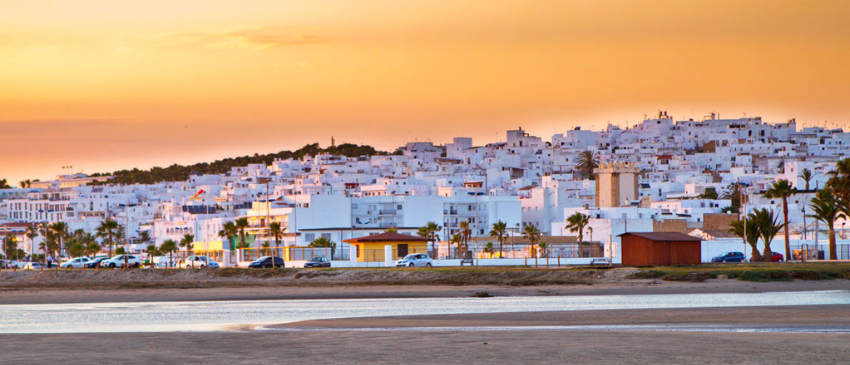¡Festival de la cerveza en Conil (Cádiz), 3 días y 2 noches en Hotel 4* con Pensión Completa!