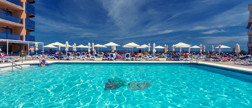 4 días y 3 noches en Fuengirola en Hotel 4* a pie de playa con Media Pensión (Sólo Adultos)