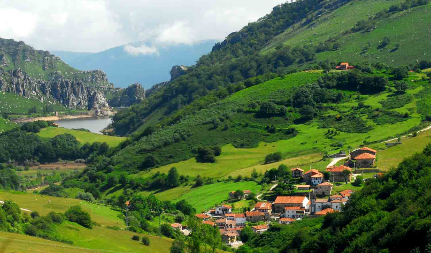 Escapada Cantabria: Alojamiento 4* + Régimen a Elegir