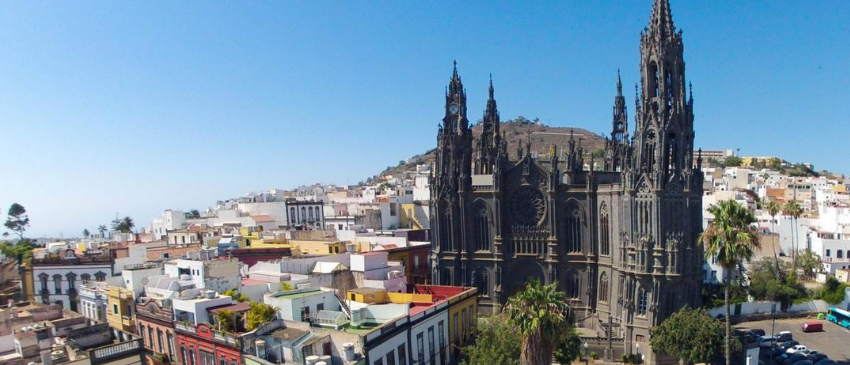 ¡Las Palmas de Gran Canaria: 2 días y 1 noche en Hotel 3*, con Desayuno incluido!