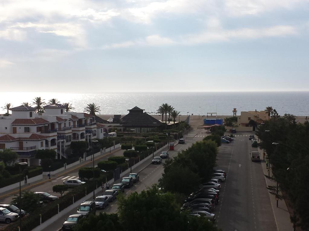 Vera (Almería): 3 días y 2 noches en Hotel 4* con régimen de Media Pensión ¡Primer y segundo niño 50% de descuento!