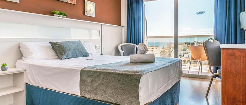 4 días y 3 noches en Torremolinos (Málaga) en Hotel 4* en sólo alojamiento o con desayuno - SÓLO PARA ADULTOS -