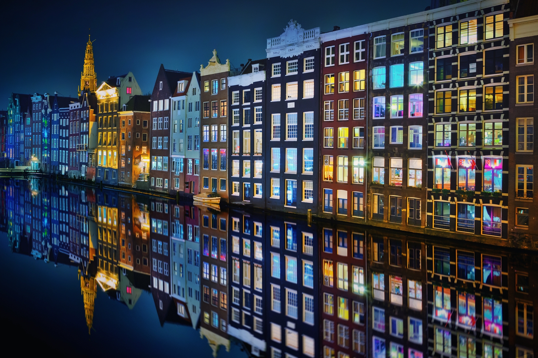 Escapada a Amsterdam: Elige 2, 3 o 4 noches en hotel 3* + Vuelos + Tour gratuito...