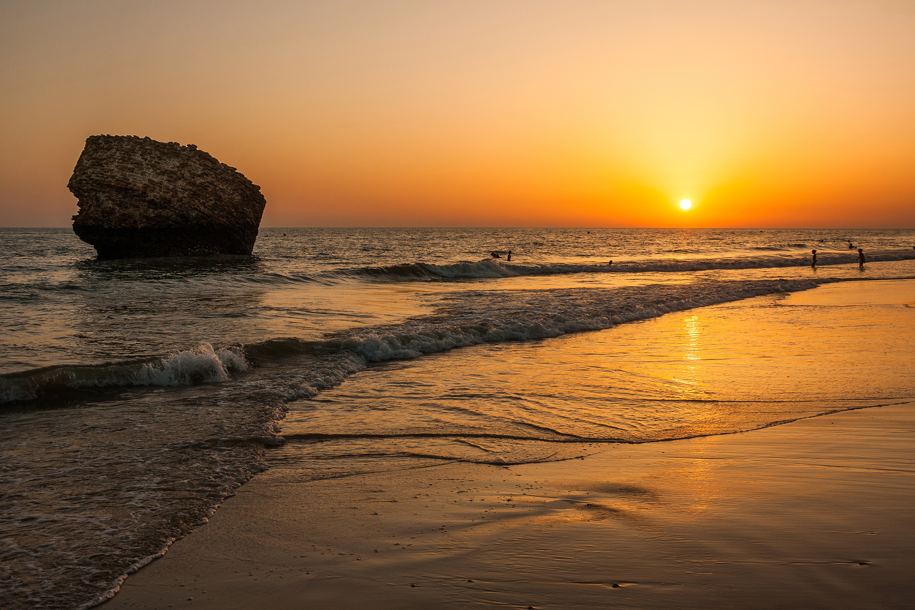 Escápate a Matalascañas (Huelva): 2 días y 1 noche en hotel 4* con Media Pensión y Habitación con Vistas al Mar