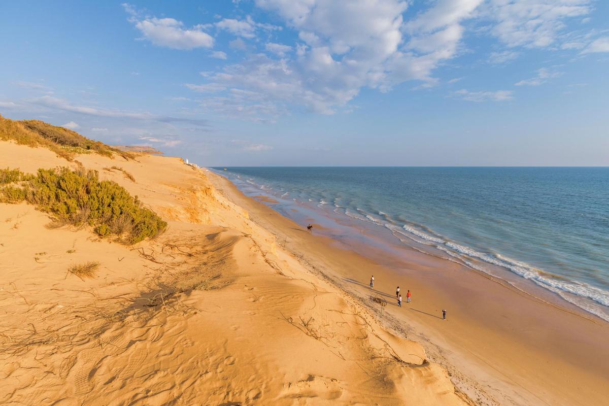 Escápate a Matalascañas (Huelva): 2 días y 1 noche en hotel 4* con Media Pensión y Habitación con Vistas al Mar