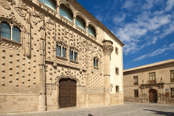 ¡Escápate a Baeza (Jaén): 2 días y 1 noche en Hotel 4* con Desayuno, Media Pensión o Pensión Completa a elegir!