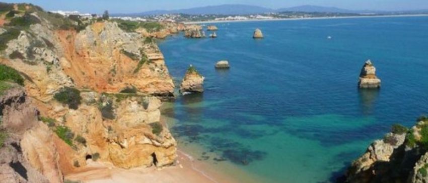 3 días y 2 noches en Hotel 4* en Monte Gordo (Algarve) con Media Pensión + Acceso a Piscina Cubierta + Spa