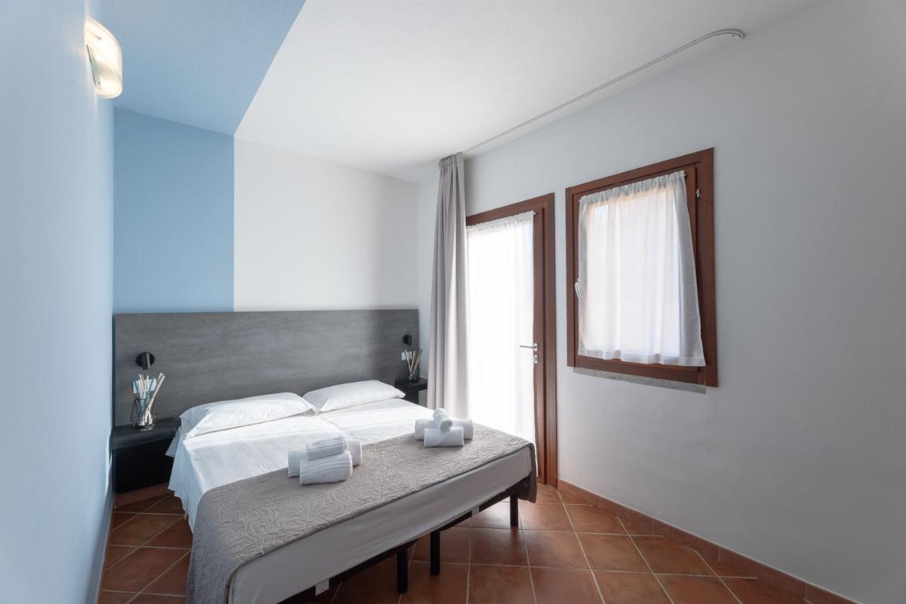 ¡Isola Rossa, Cerdeña! 6, 7, 8  o 9 noches en Apartamentos con Cocina totalmente equipada + Barco ida y vuelta + coche o moto a embarcar!