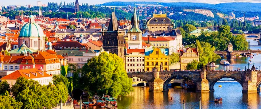 VISITA BERLÍN Y PRAGA 5 DÍAS Y 4 NOCHES. Incluye vuelos, alojamiento 3*, desayunos, transporte entre las 2 ciudades y tasas