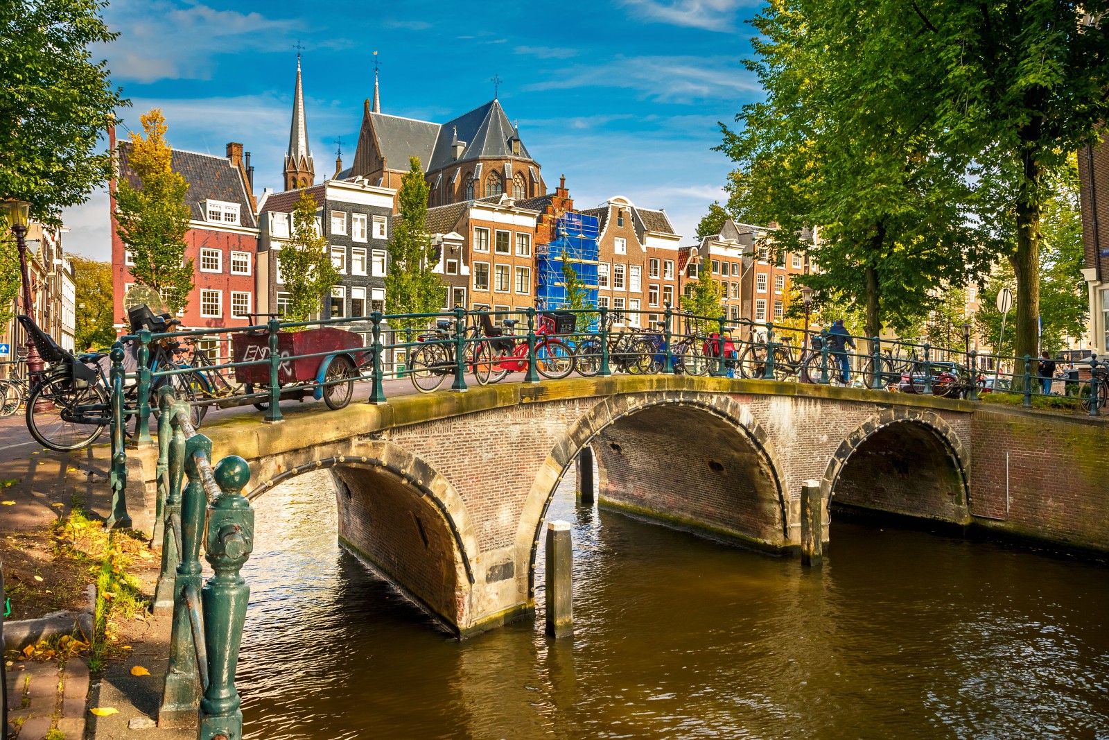 ¡Circuito Países Bajos (Amsterdam, Bruselas, Brujas y Gante)! 8 días y 7 noches en Hoteles 3* con Desayunos + Vuelos + Traslado entre ciudades + Tasas + Tour