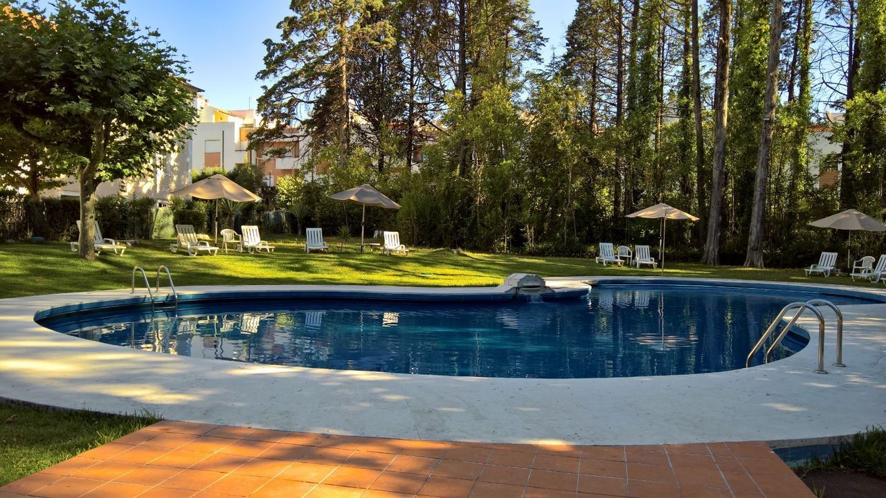 ¡Relájate en Curia (Portugal): 3 días y 2 noches en Hotel 3* con Desayuno + Paseo en Moliceiro!