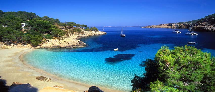 ¡Ibiza: 3, 5 o 7 noches con Vuelos + Hoteles 3* en régimen de Desayuno o Media Pensión! ¡Incluye Puentes!