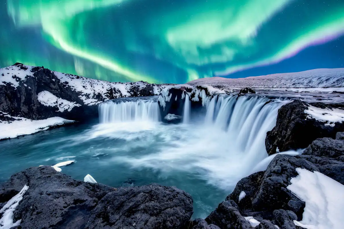 ¡Reikiavik, Islandia! 3, 4, 5, 6 o 7 noches en Hoteles 3* con Desayuno + Tour Aurora Boreal ¡Vuelos Incluídos!