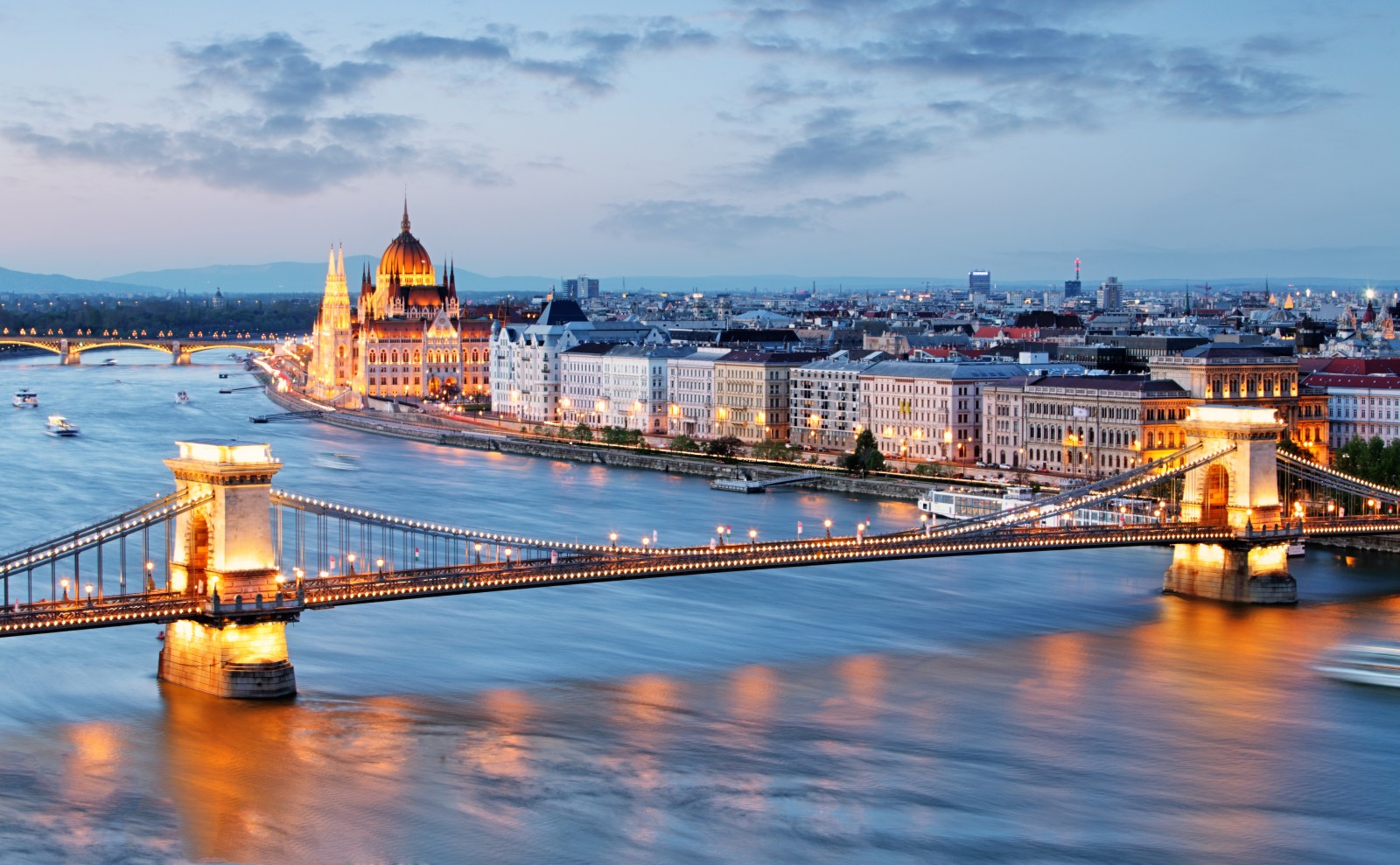 ¡Recorre la Vieja Europa! Budapest, Praga y Viena 8 días y 7 noches con Vuelos + Desayunos + Traslados y Visitas (opcional)