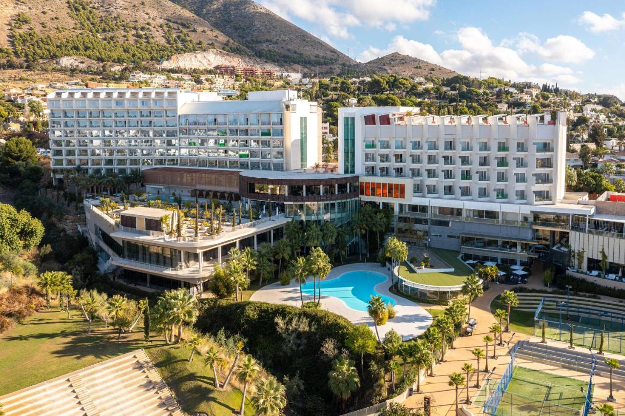 Escapada Relax a Fuengirola (Málaga) : Desde 2 días y 1 noche en Hotelazo 5* con Desayuno. ¡Incluye Acceso a spa + Traslados a la playa + Piscina climatizada + Centro fitness + Parking!
